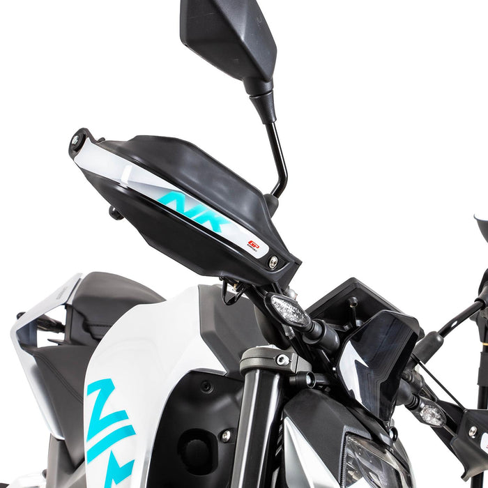 GP Kompozit Paramanos de plástico Negro Compatible con CFMOTO 250NK / 300NK 2018-2022