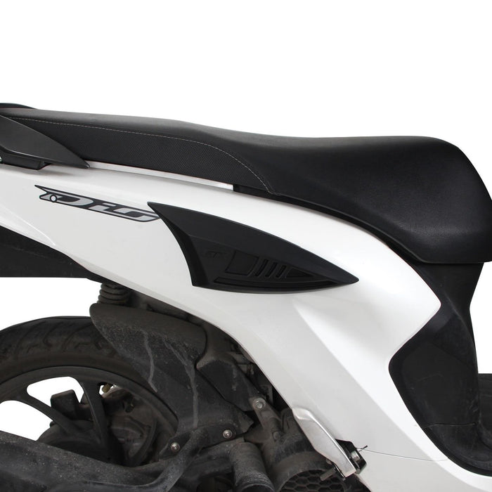 GP Kompozit Couvercle de carénage latéral noir compatible pour Honda Dio 2021-2023