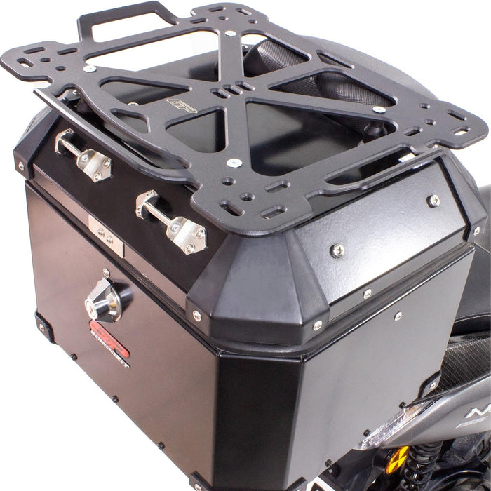 GP Kompozit pour porte-bagages universel avec coin supérieur noir 30 litres