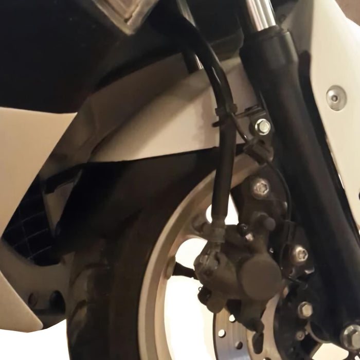 GP Kompozit Extensor de guardabarros delantero negro compatible con Yamaha NMAX 125 / NMAX 155 2015-2023