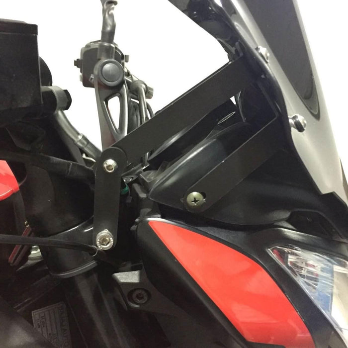 Parabrisas de turismo GP Kompozit color negro compatible con Bajaj Pulsar NS200 2011-2023