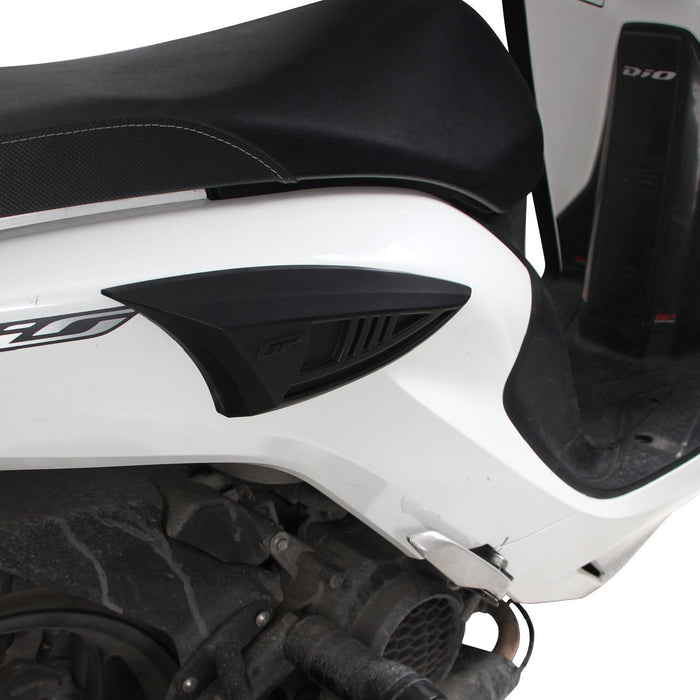 GP Kompozit Couvercle de carénage latéral noir compatible pour Honda Dio 2021-2023 