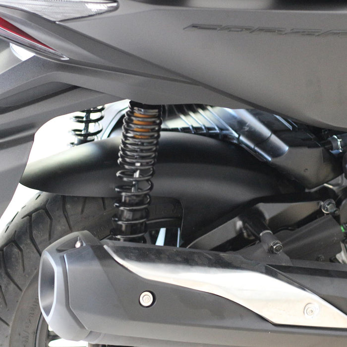 GP Kompozit Guardabarros trasero negro compatible para Honda Forza 250 / Forza 300 / NSS300 2018-2020 