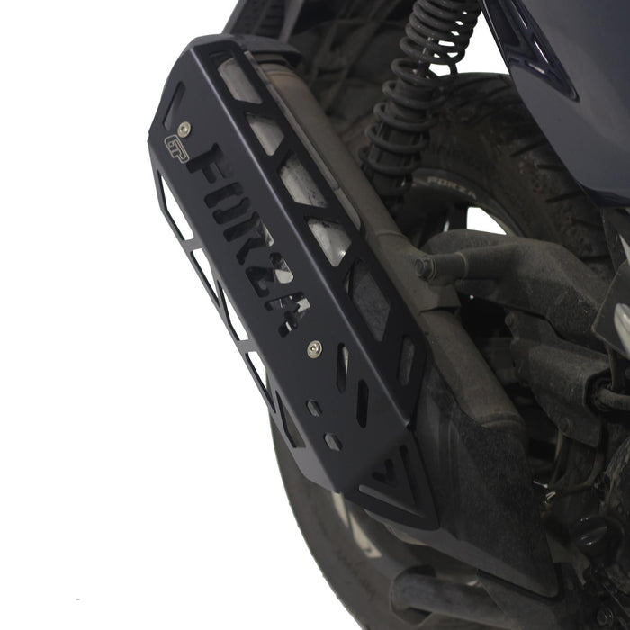 GP Kompozit Cubierta protectora de escape negra compatible con Honda Forza 250 / Forza 300 / NSS300 2018-2020 