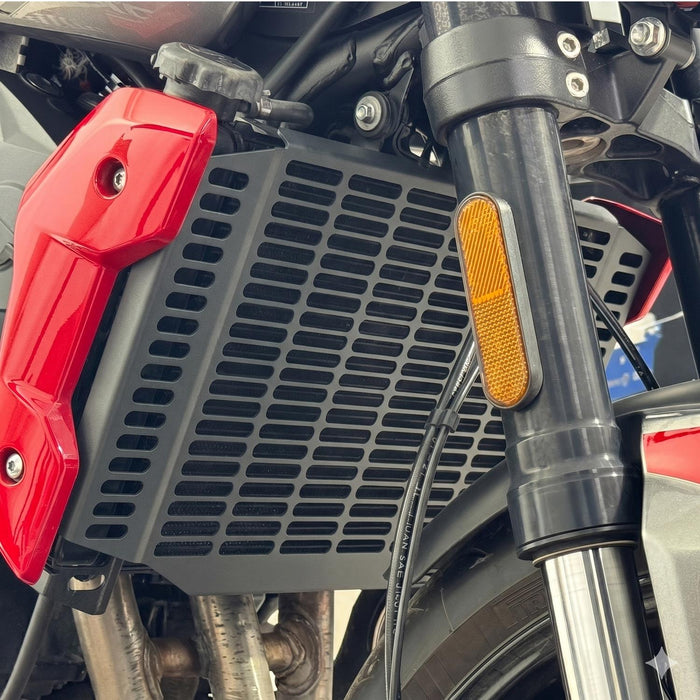 GP Kompozit Radiator Grille Guard Protector Cover Black Compatible For Triumph Trident 660 2021-2025