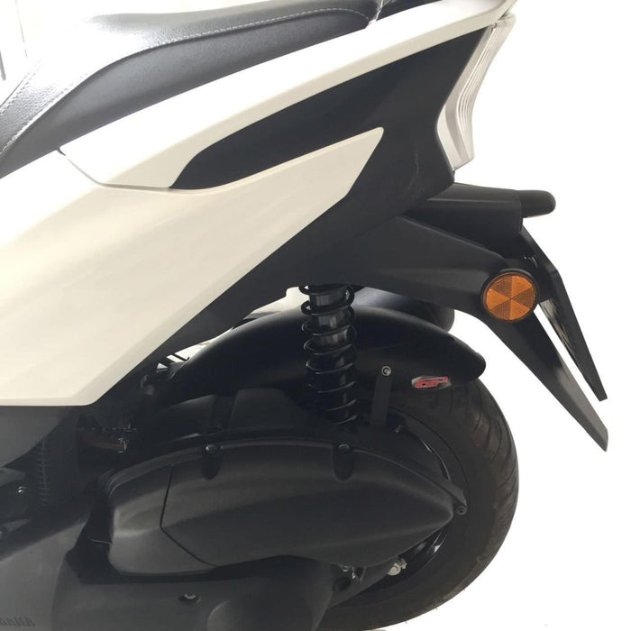 GP Kompozit Guardabarros Trasero Negro Compatible Para Yamaha NMAX 125 / NMAX 155 2015-2020 