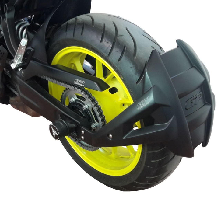 GP Kompozit Pare-boue arrière noir compatible pour Yamaha MT-07 2014-2023 